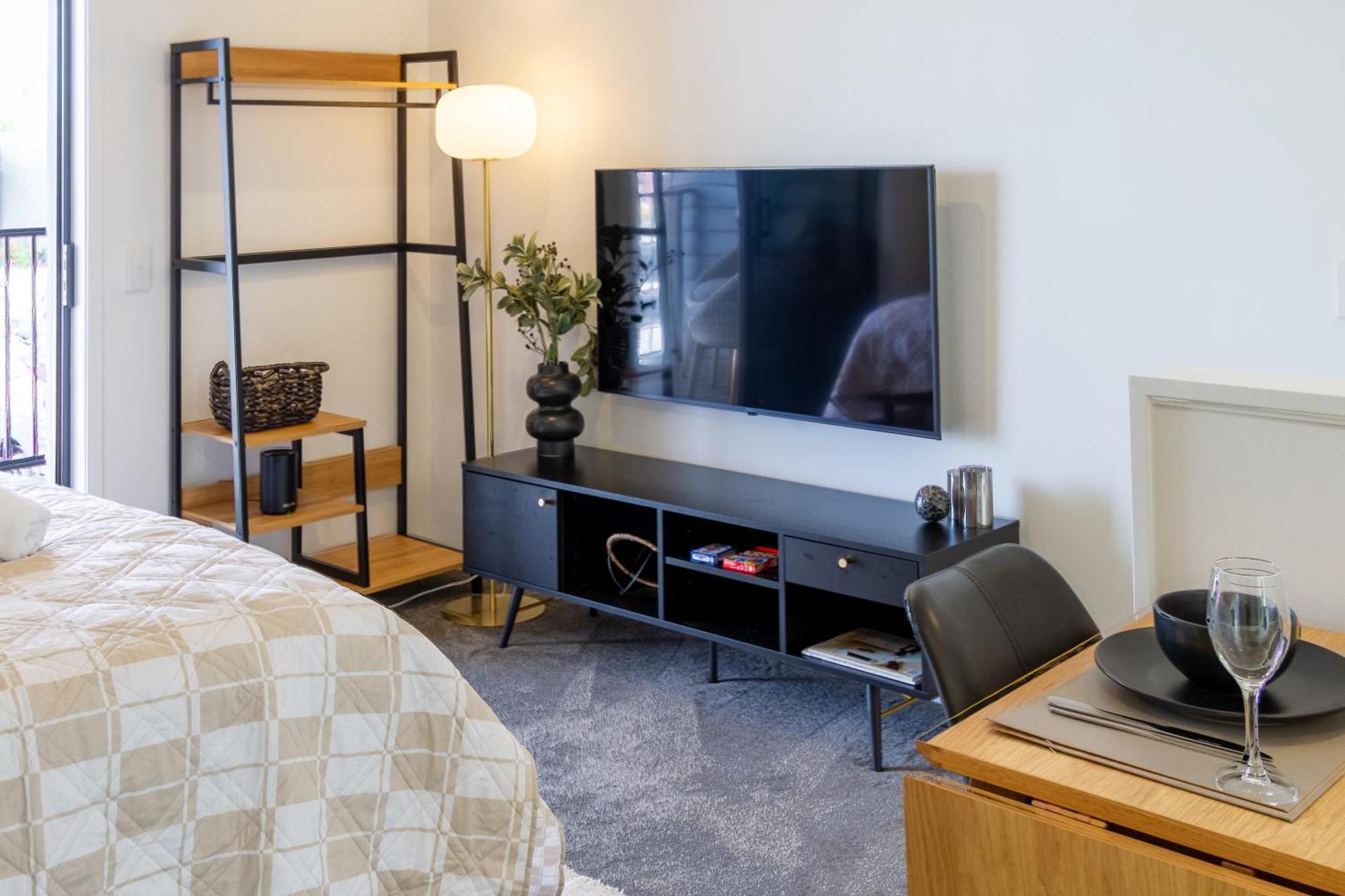Prime Locale: Studio With Balcony 크라이스트처치 외부 사진