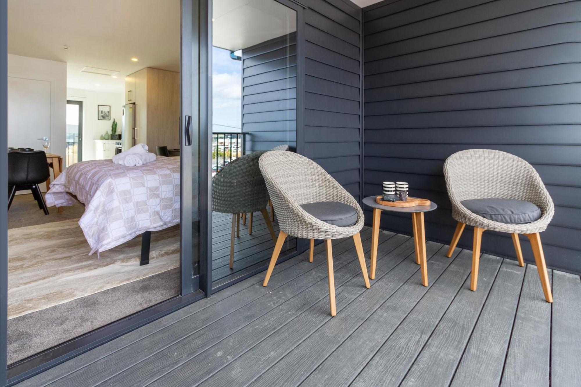 Prime Locale: Studio With Balcony 크라이스트처치 외부 사진
