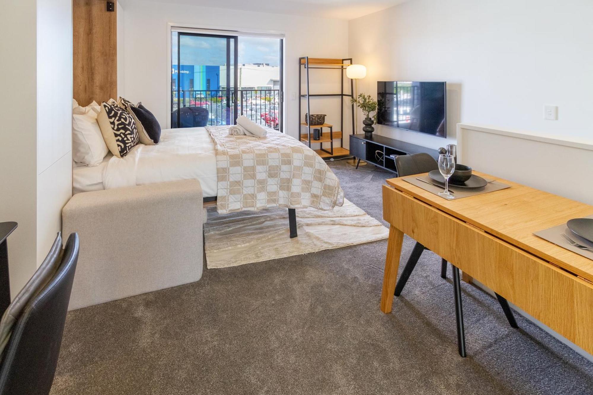 Prime Locale: Studio With Balcony 크라이스트처치 외부 사진